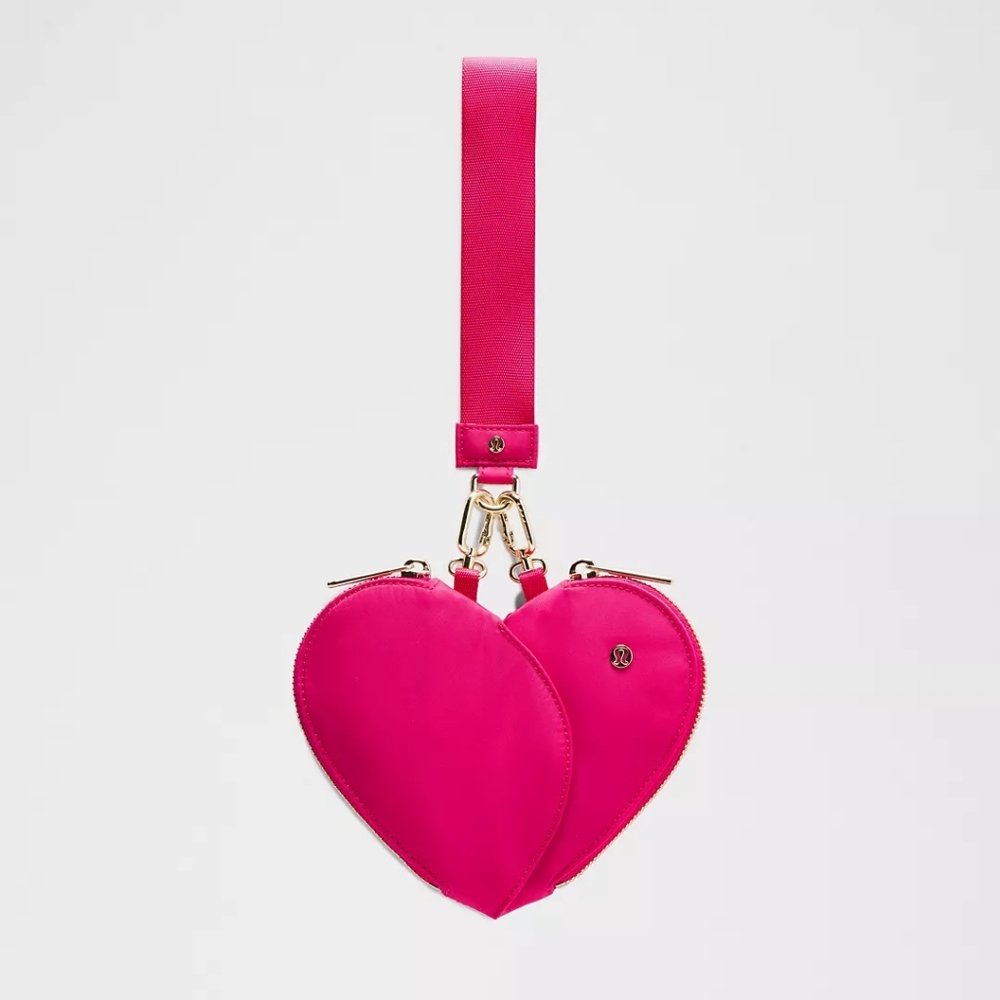 *NWT* LULULEMON Heart Dual Pouch Wristlet, Color - Passionate